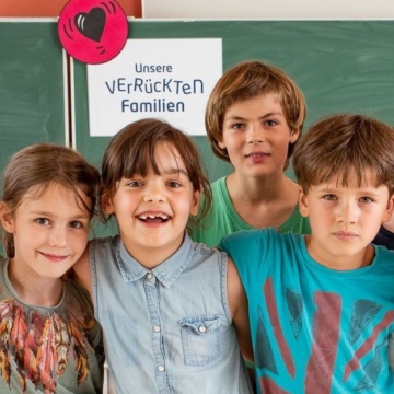 Teaser Präventionsprogramm »Psychisch fit in der Grundschule: Unsere ›verrückten‹ Familien!« von Irrsinnig Menschlich e.V.